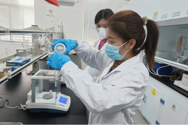 26F03690E22FD7FE0F112D8A3E4_34F696A7_28882