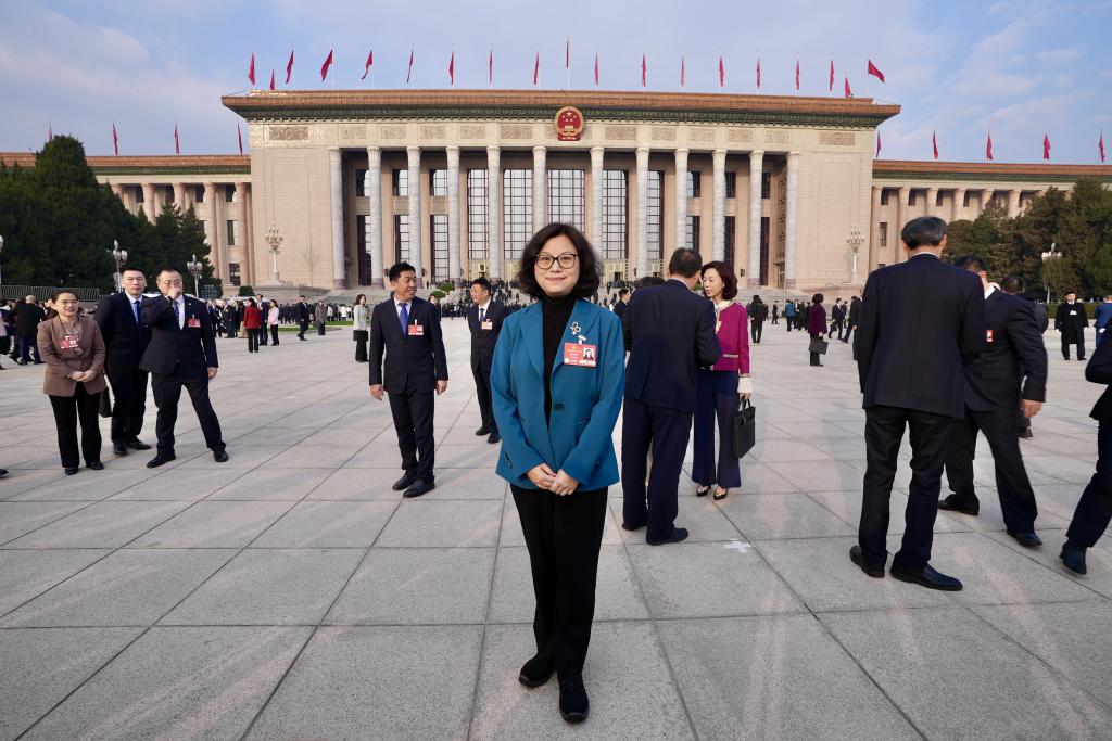 93918D79EF2ADF503DF64214E44_B7013D76_1C987